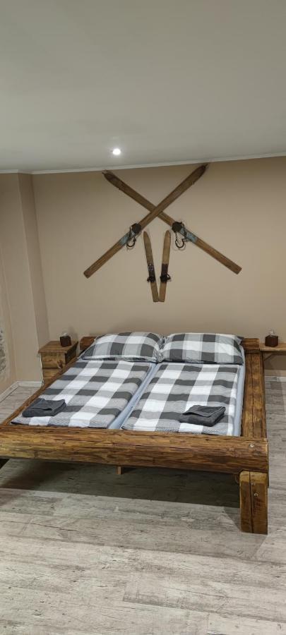 Apartman Houmr Jachymov Luaran gambar